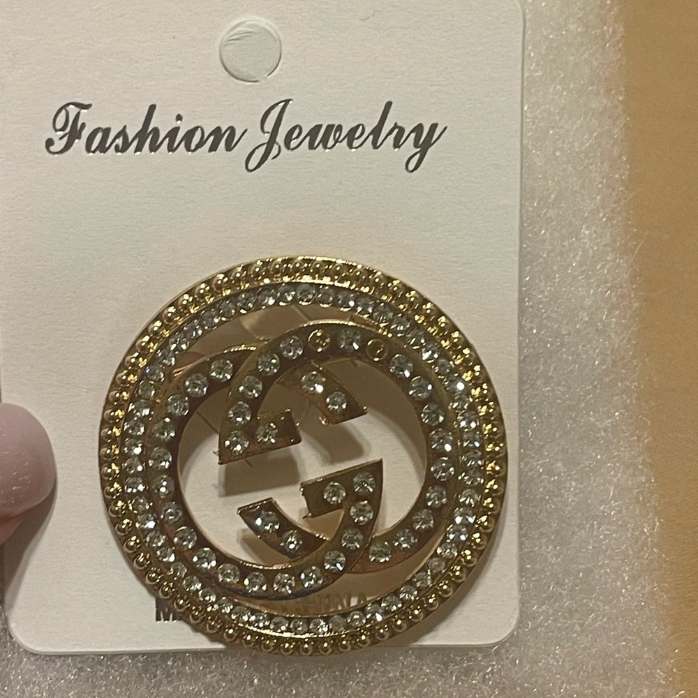 Gold Crystal Interlocking Circle Brooch